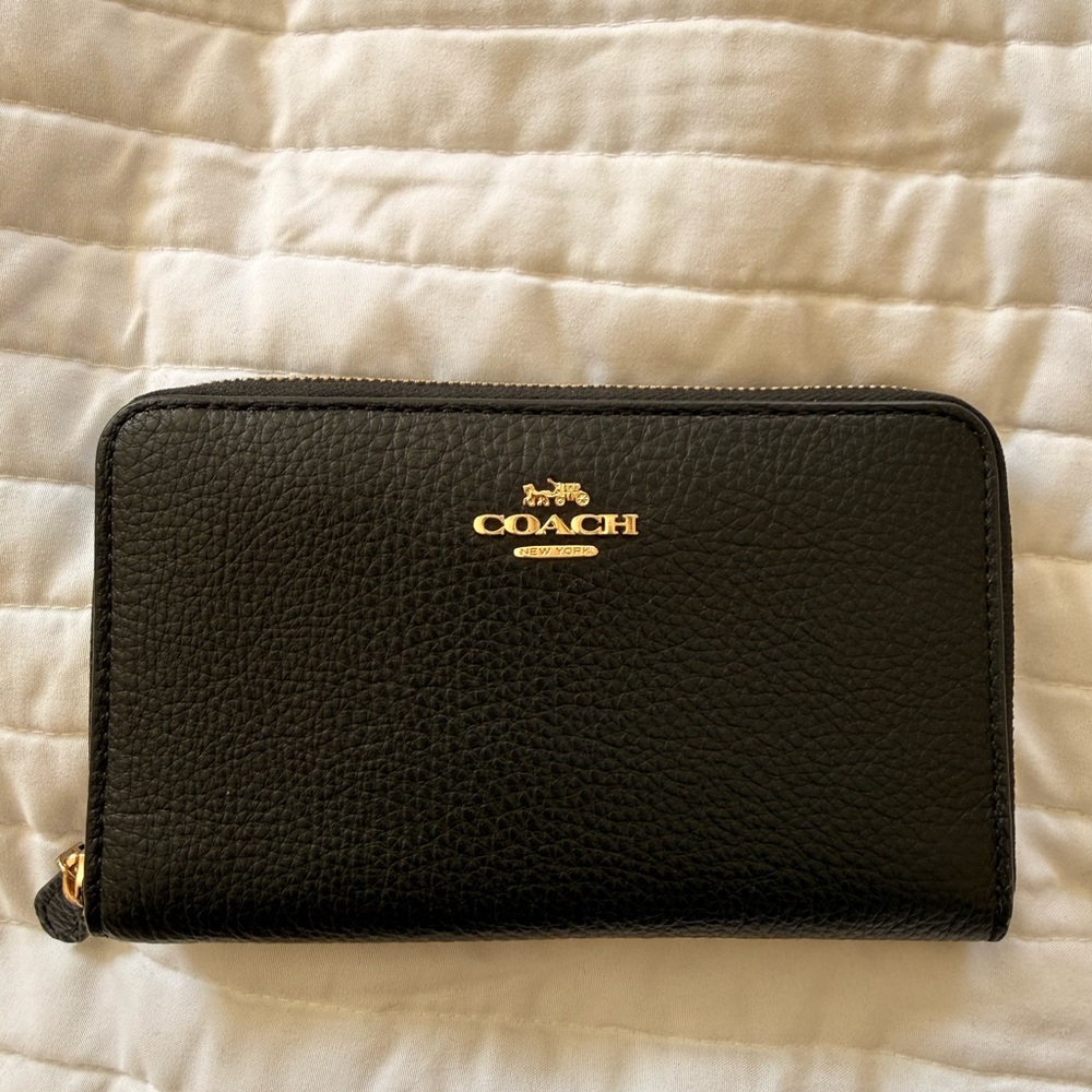 Coach Black Medium ID Zip Wallet